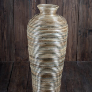 Cane vase type 4