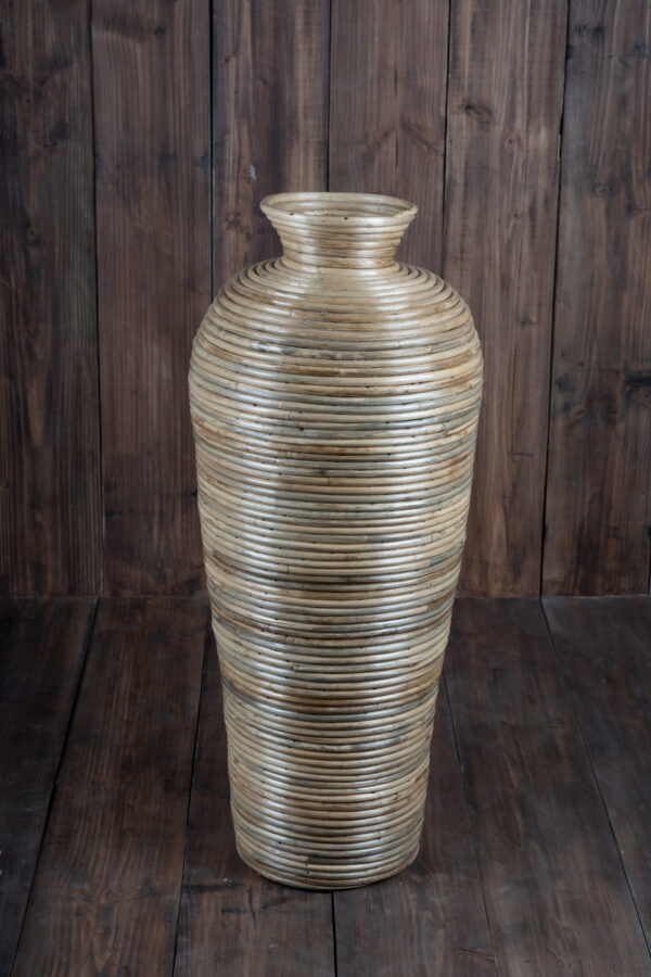 Cane vase type 4